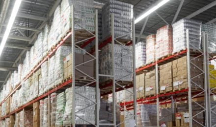 How to Properly Wrap a Pallet: Step-by-Step Guide